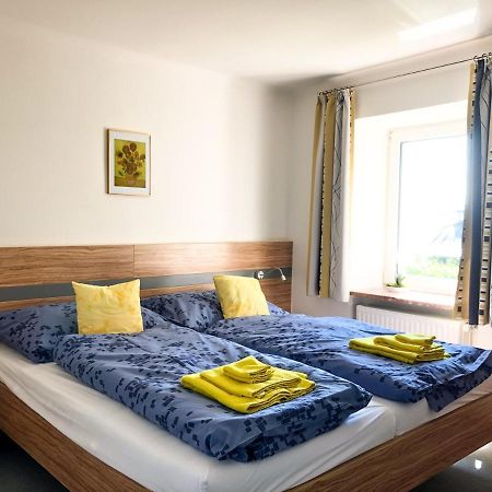 Zum Schwarzen Roessl Hotel Strengberg Kültér fotó
